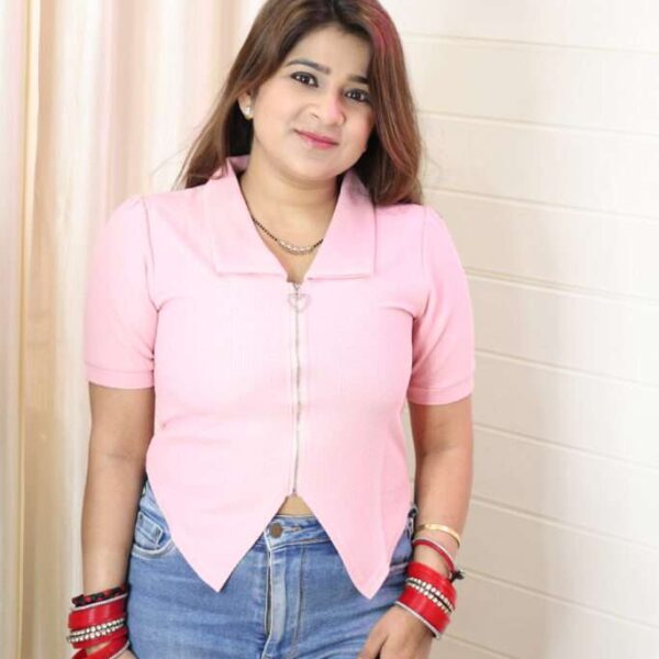 v cut zipper top
