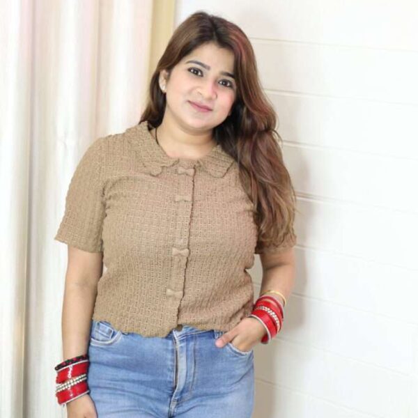 Vintage charm textured top
