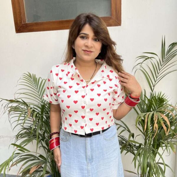heart pop crop shirt