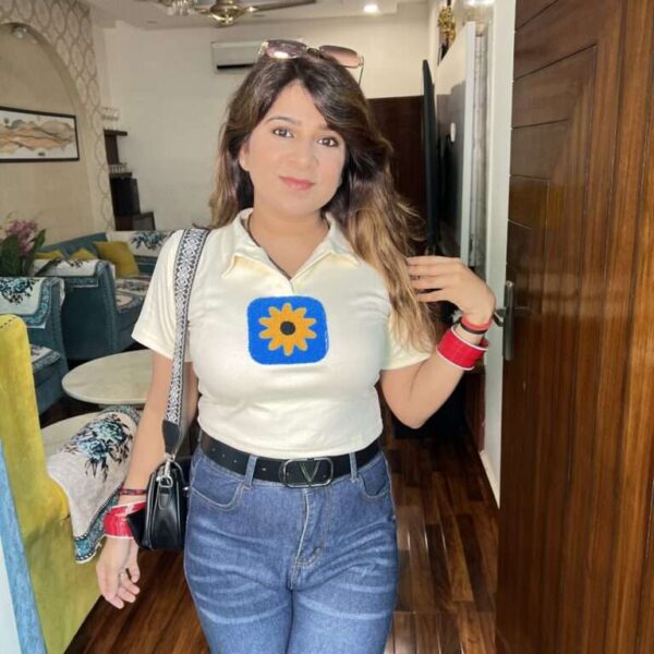 sunny pop crop tee