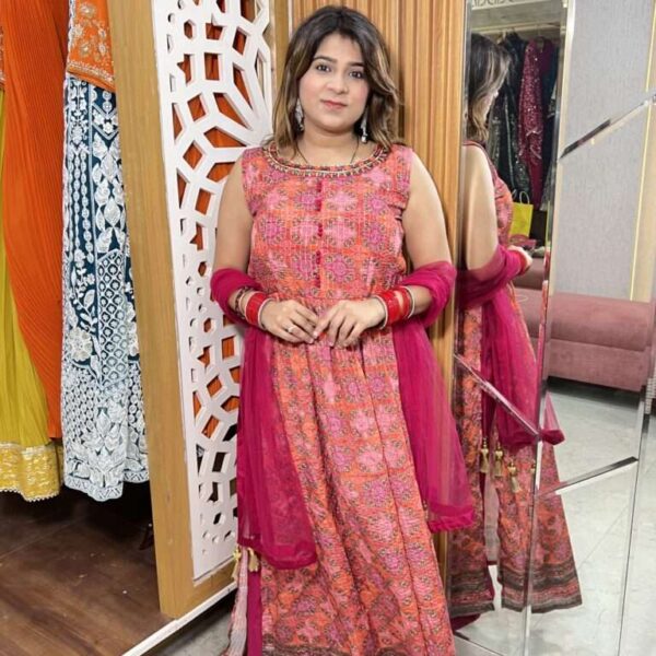 Gulnar Nyra Cut Printed padded Suit Set